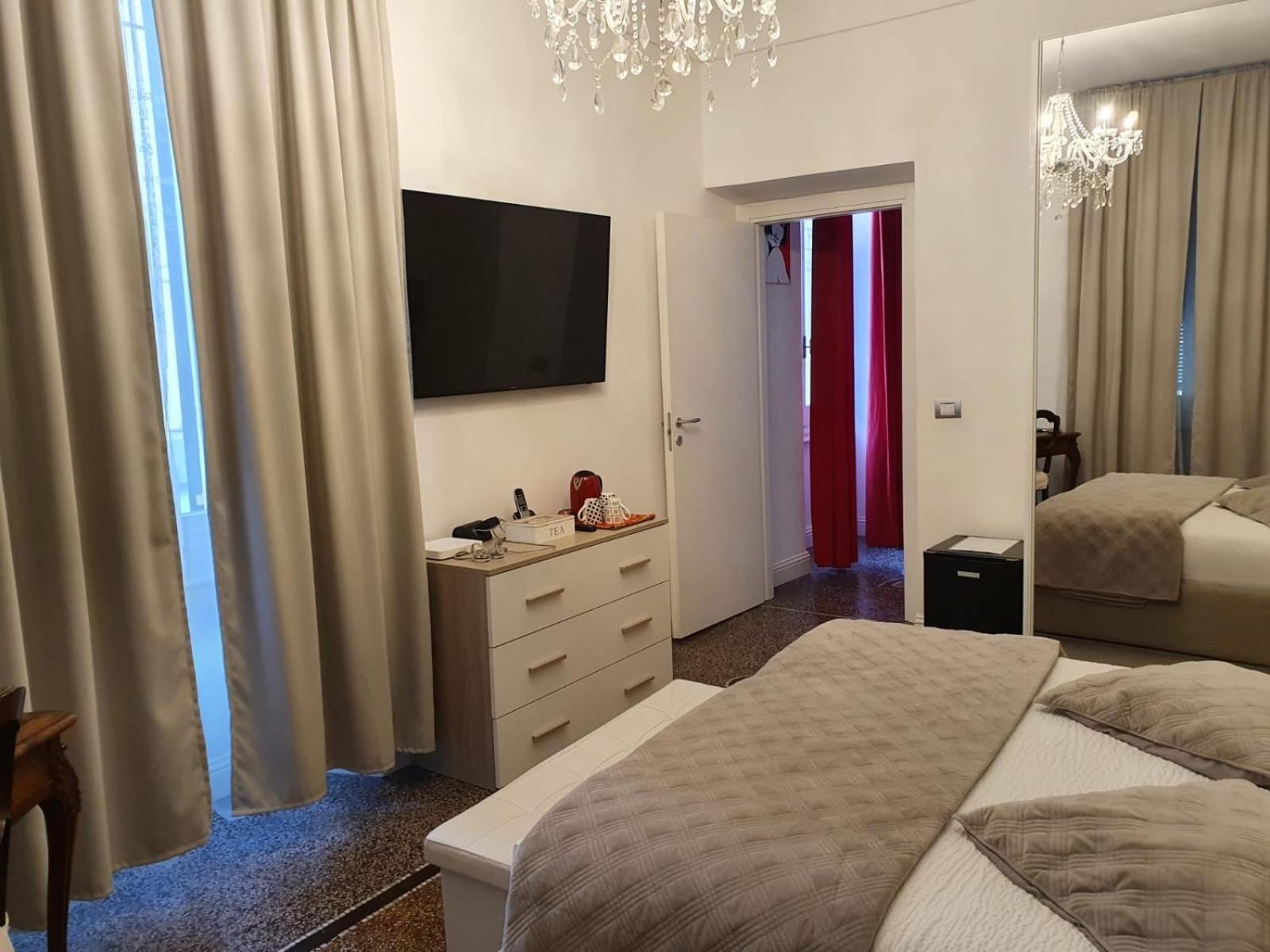 Varazze Suite Sauna E Hammam Экстерьер фото